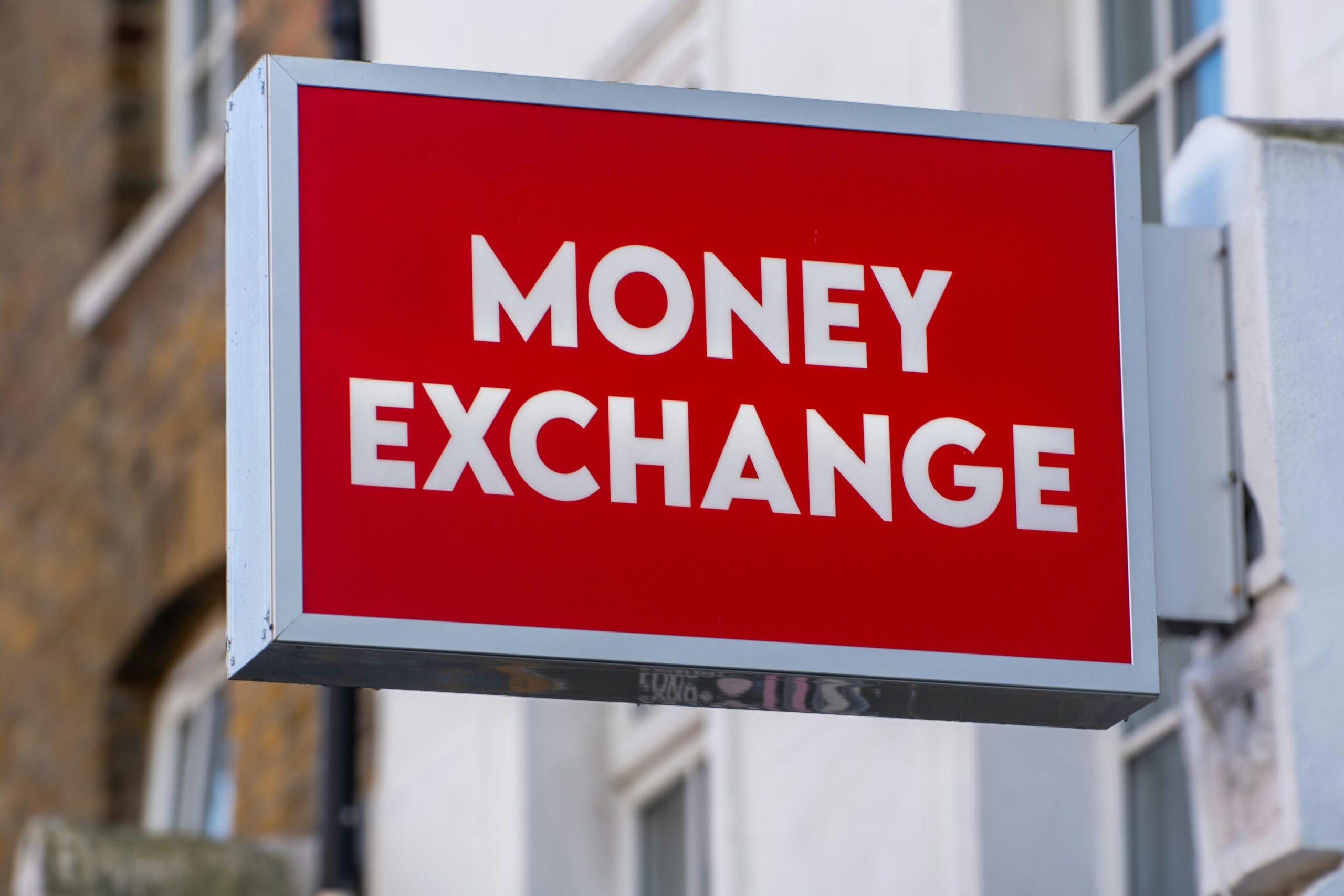 MONEY EXCHANGE 両替所の看板